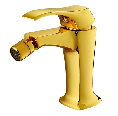 Keran Mixer Bidet Emas Ringan Gratis Tetes Basin Tinggi 157mm Keran Panas Dan Dingin