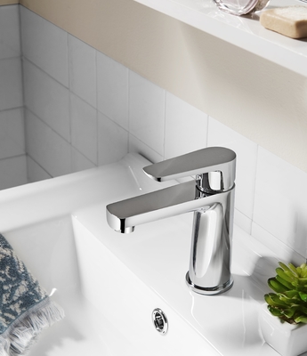Chrome Brass Single Handle Wastafel Faucet 159mm Mixer Air Panas Dingin Tinggi