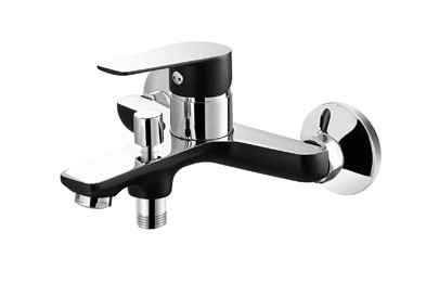 Keran Bathtub Kuningan Satu Tuas Bath Shower Faucet setengah krom setengah hitam