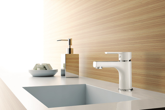 Keran Mixer Kamar Mandi Untuk Wastafel Tuas Tunggal Kuningan Chrome